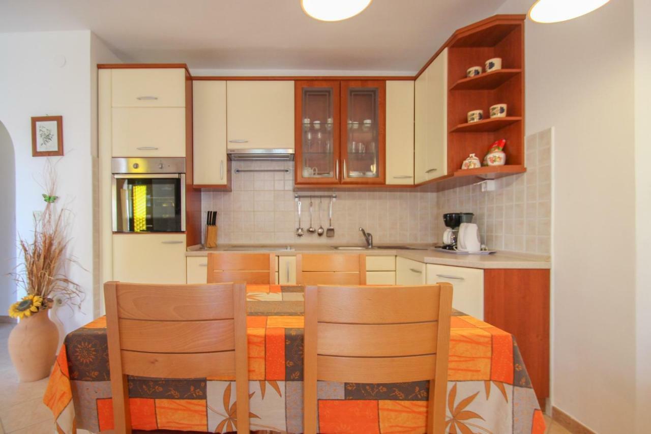 Alenka Orange Apartment Novigrad  Exterior photo