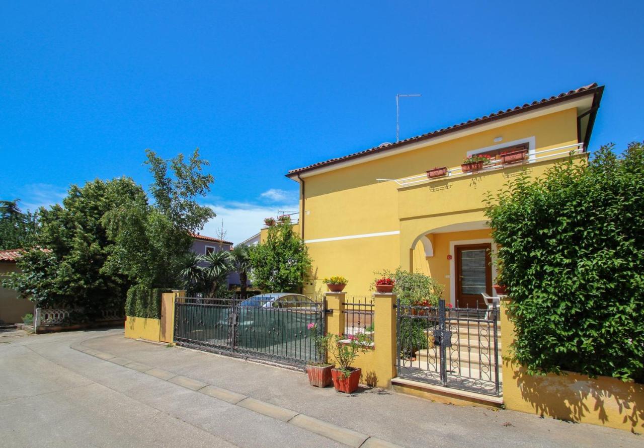 Alenka Orange Apartment Novigrad  Exterior photo